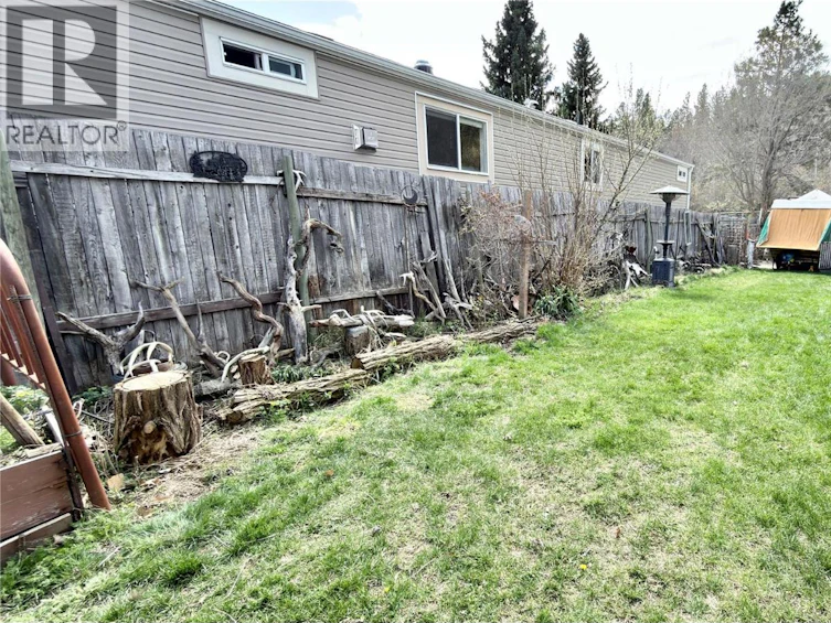 670 Central Avenue, Midway, BC, V0H 1M0 - 3