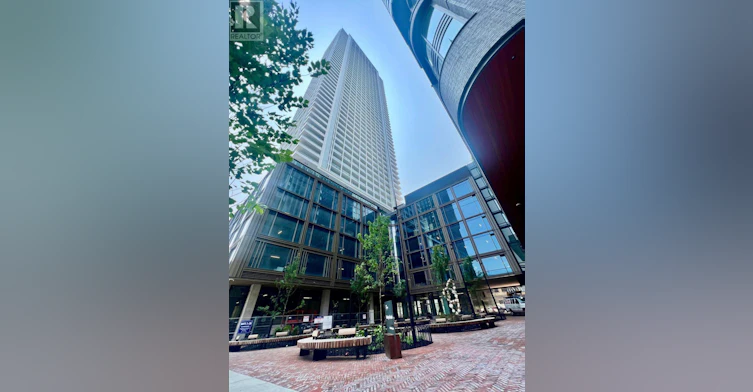 4705-88 Queen Street E, Toronto, ON, M5C 0B6