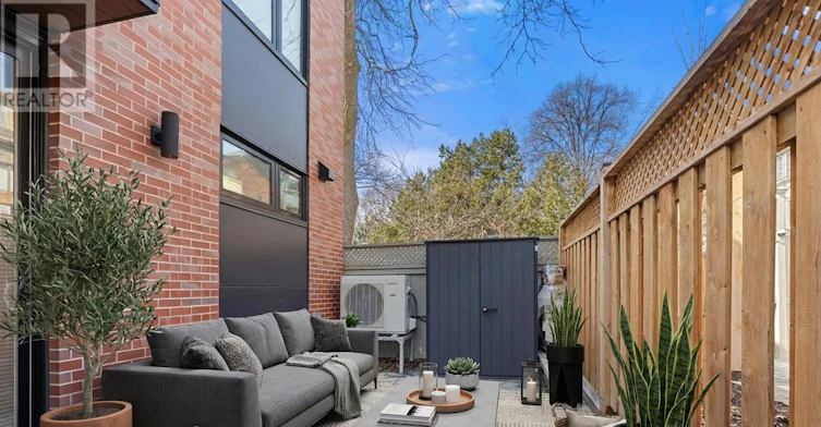 LANEWAY-21 Farnham Avenue, Toronto, ON, M4V 1H6 - 20
