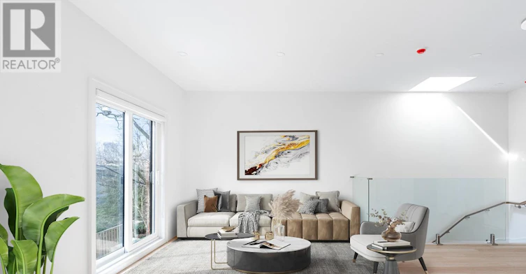 LANEWAY - UPPER-21 Farnham Avenue, Toronto, ON, M4V 1H6