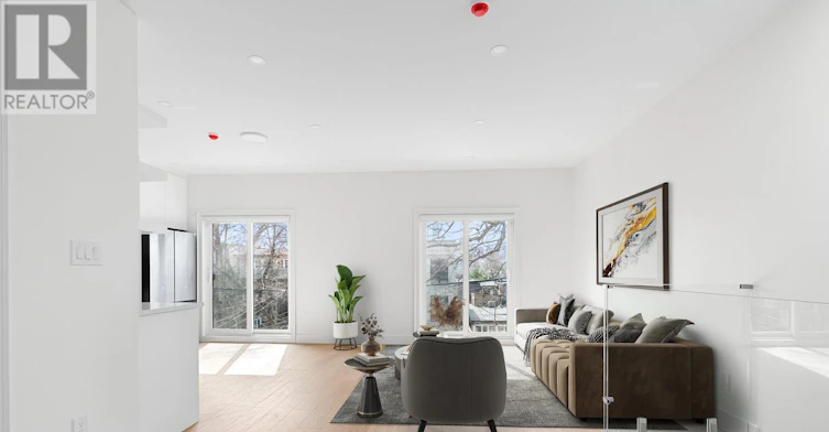 LANEWAY - UPPER-21 Farnham Avenue, Toronto, ON, M4V 1H6 - 4