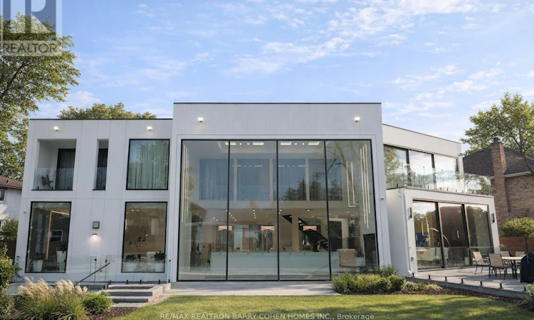8 Cadmus Road