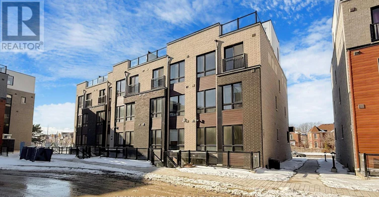 21-235 Mclevin Avenue, Toronto, ON, M1B 0E8