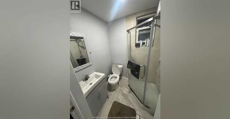 690 Campbell Avenue, Windsor, ON, N9B 2H7 - 17