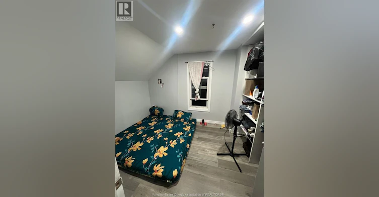690 Campbell Avenue, Windsor, ON, N9B 2H7 - 14