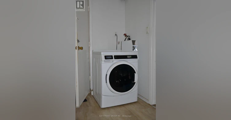 283 Port Royal Trail, Toronto, ON, M1V 2K5 - 9