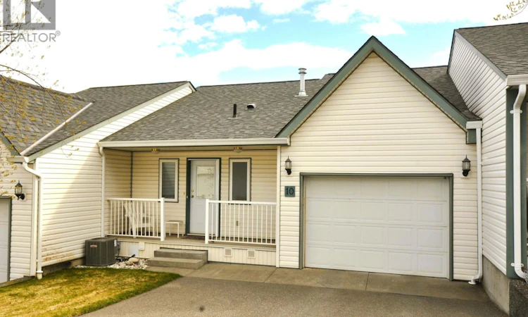 10-11 Eagle Crescent