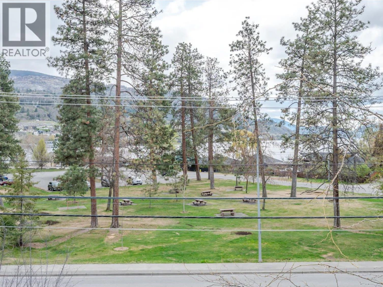 401-110 Skaha Place, Penticton, BC, V2A 7L1 - 32