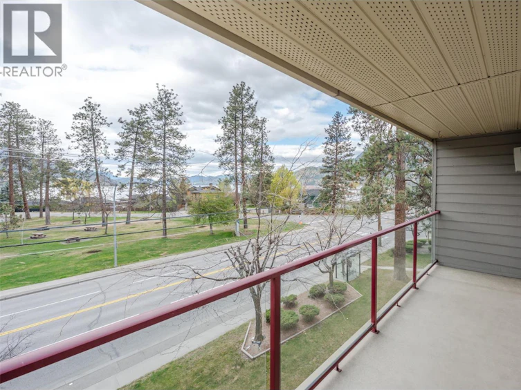 401-110 Skaha Place, Penticton, BC, V2A 7L1 - 29