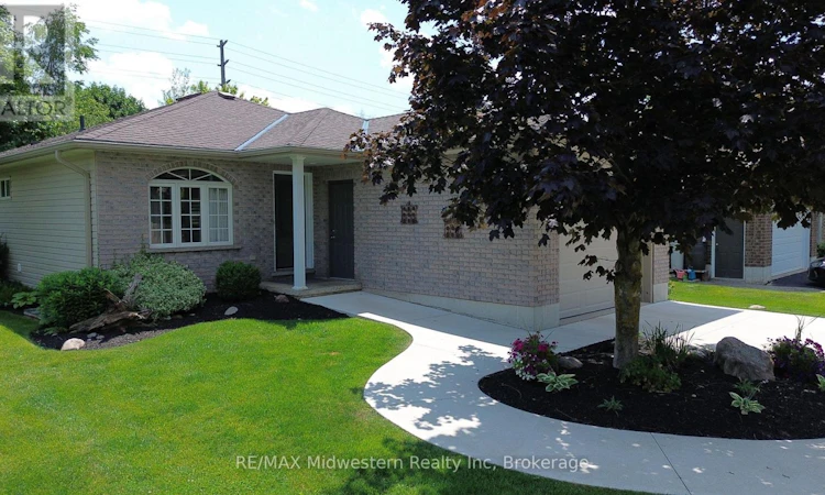 380 Havelock Avenue S