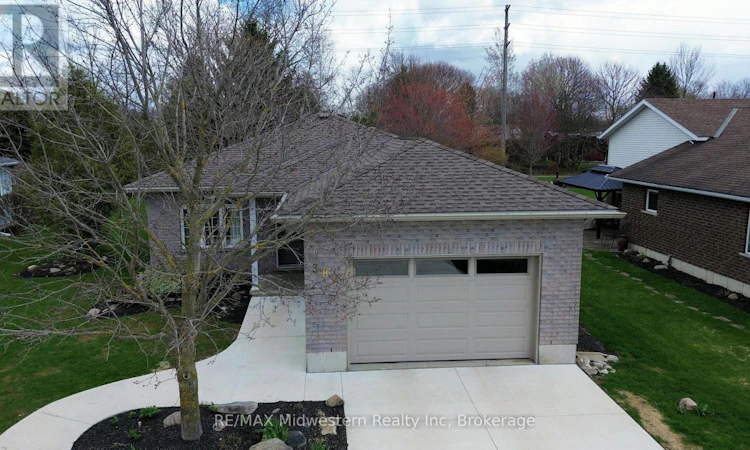 380 Havelock Avenue S