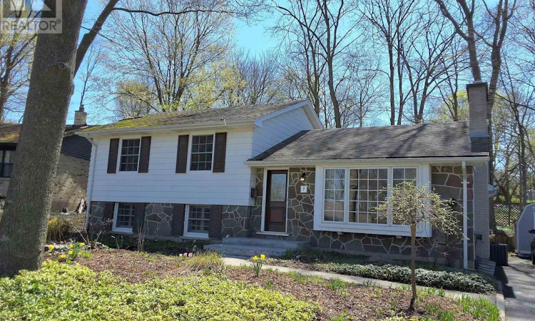 7 Briarhill Place