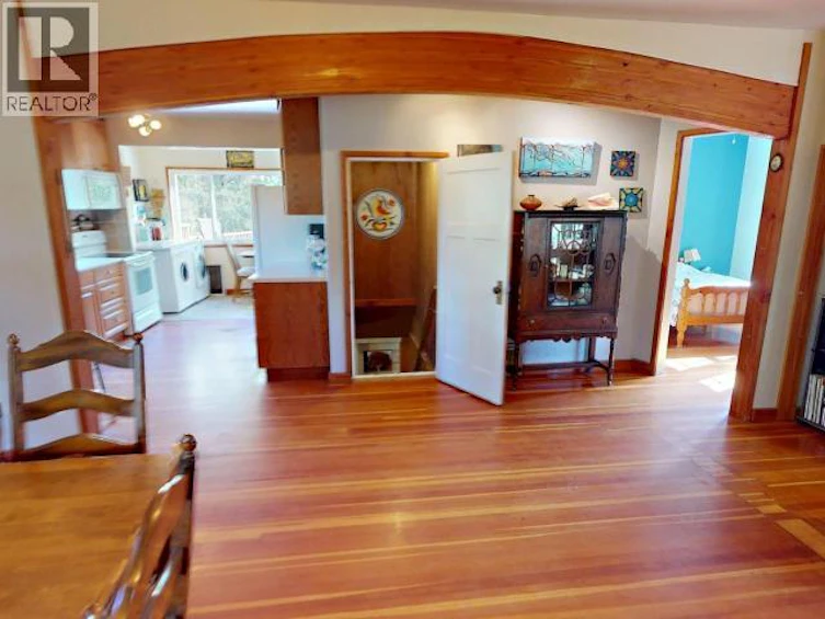 5394 Manson Avenue, Powell River, BC, V8A 3P4 - 10