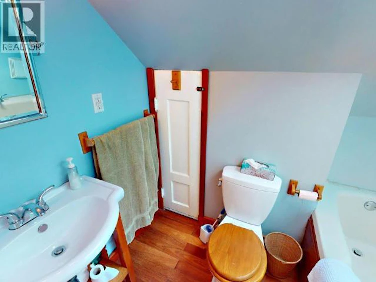 5394 Manson Avenue, Powell River, BC, V8A 3P4 - 24