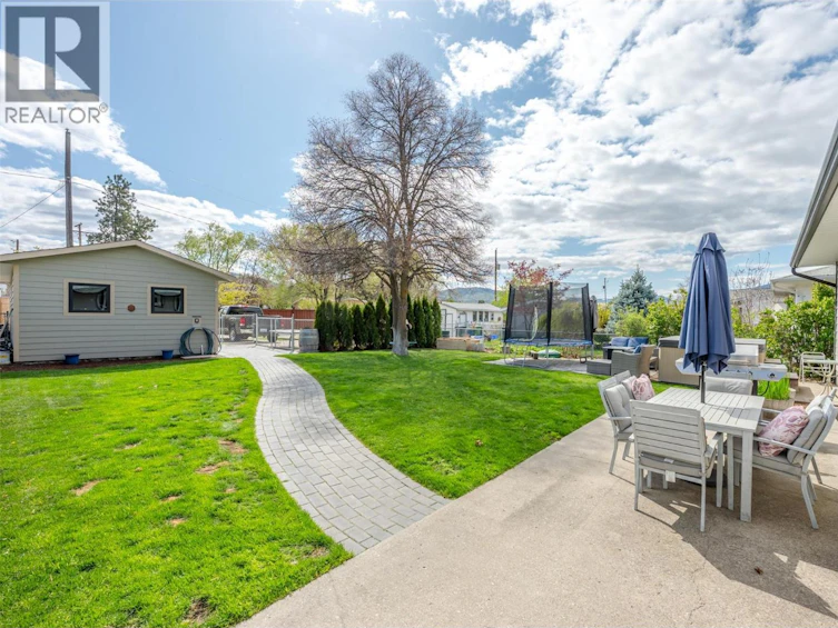 6437 Badger Street, Oliver, BC, V0H 1T3 - 36