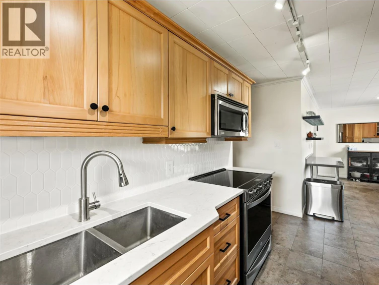 6437 Badger Street, Oliver, BC, V0H 1T3 - 22