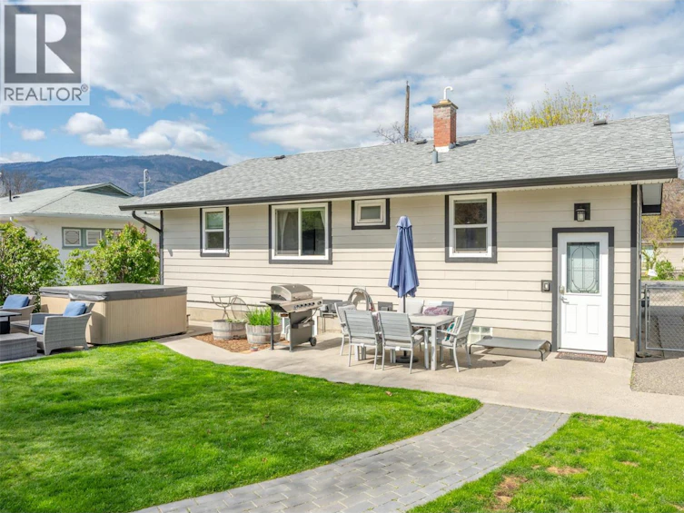 6437 Badger Street, Oliver, BC, V0H 1T3 - 40