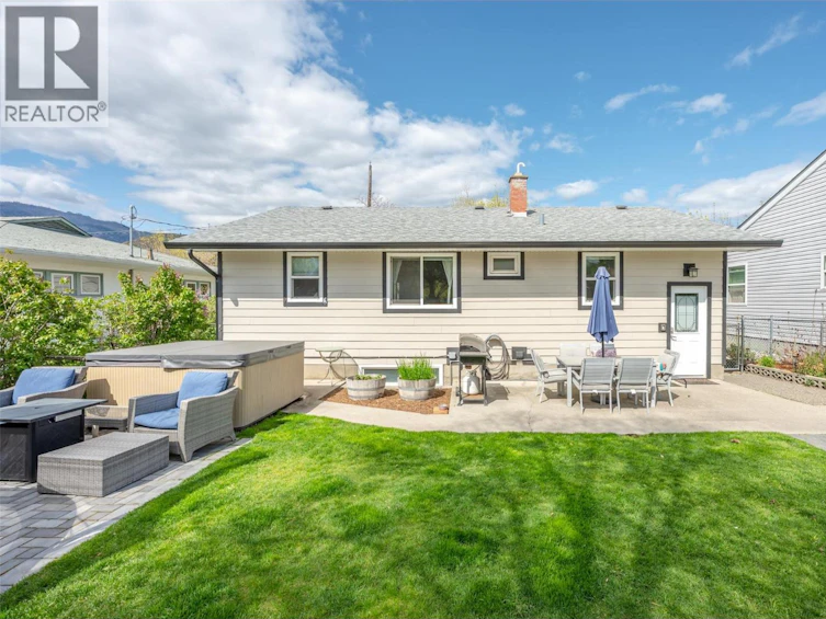 6437 Badger Street, Oliver, BC, V0H 1T3 - 42