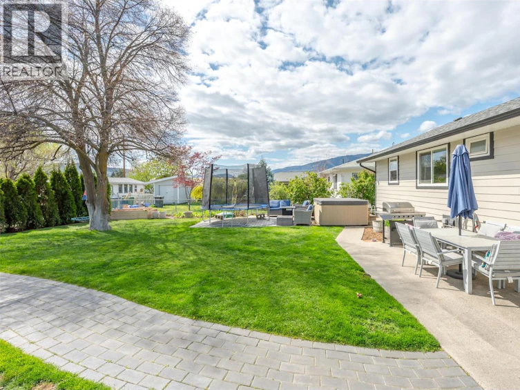 6437 Badger Street, Oliver, BC, V0H 1T3 - 38