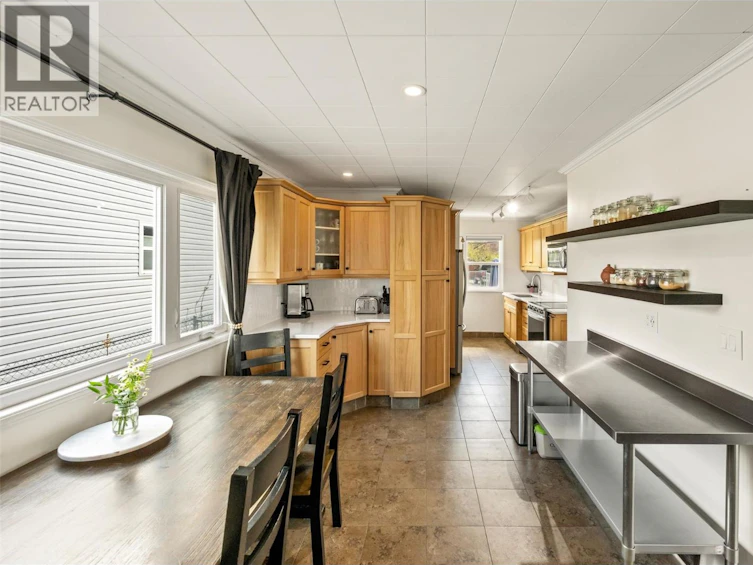 6437 Badger Street, Oliver, BC, V0H 1T3 - 6