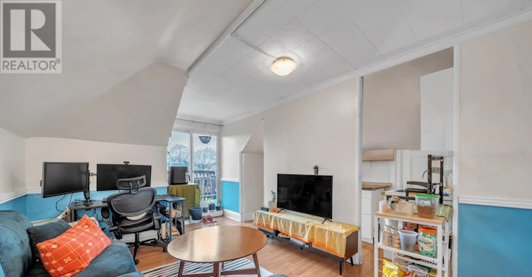 THIRD Floor 896 Avenue Road, Toronto, ON, M5P 2K6 - 7