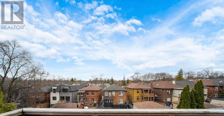 THIRD Floor 896 Avenue Road, Toronto, ON, M5P 2K6 - 12
