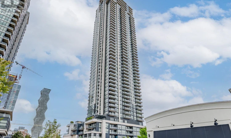 802-3975 Grand Park Drive