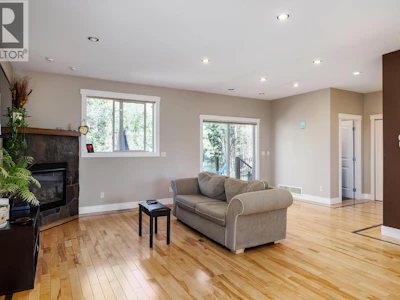 2054 Sunview Drive - 4