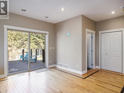 2054 Sunview Drive - 5