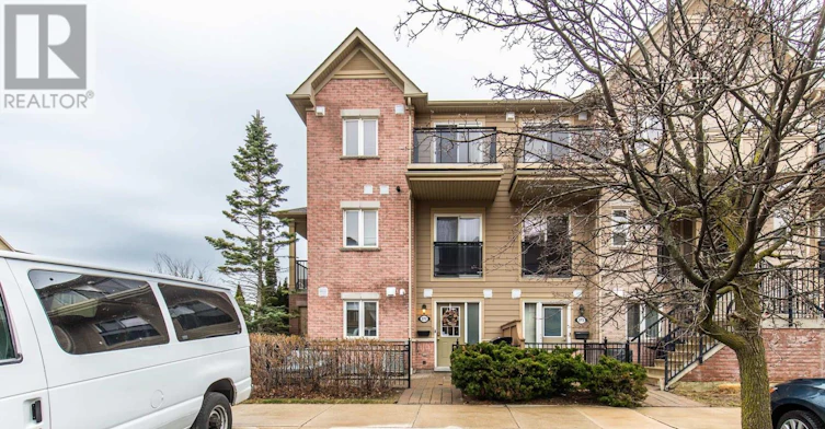 272-4975 Southampton Drive, Mississauga, ON, L5M 8C9 - 3