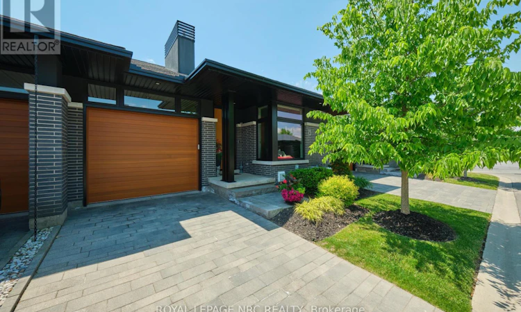 15 Taliesin Trail
