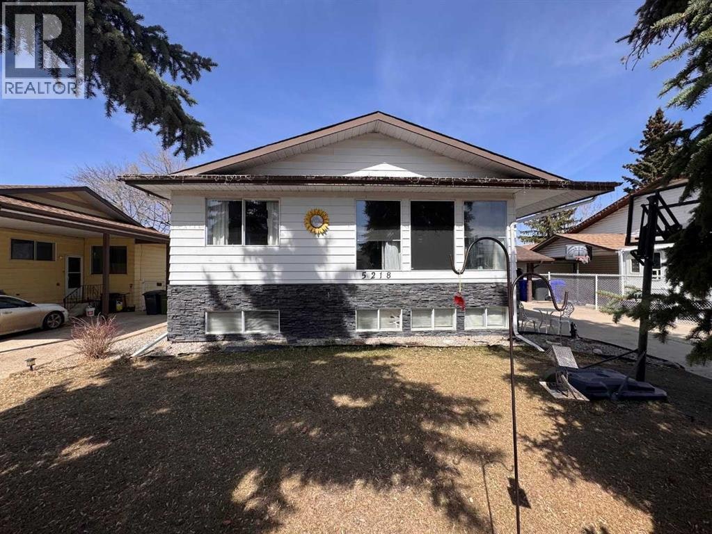 5218 Silverthorn Road, Olds, AB, T4H 1B1