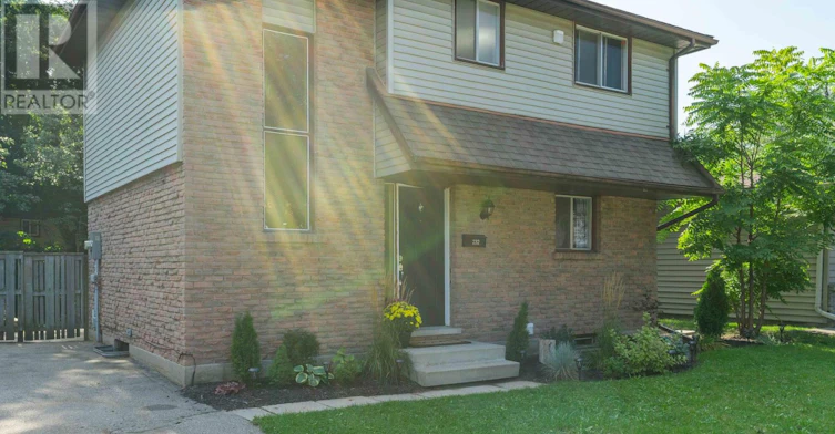 232 Cedarwoods Crescent, Kitchener, ON, N2C 2J8 - 6
