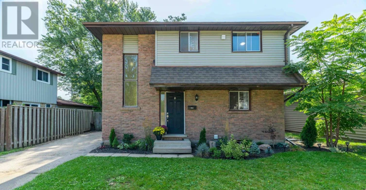 232 Cedarwoods Crescent, Kitchener, ON, N2C 2J8 - 2
