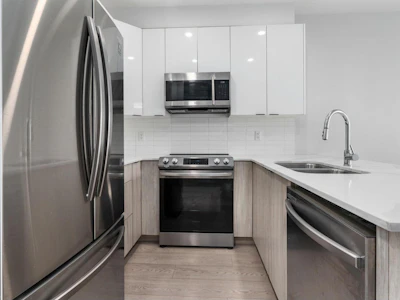 309-5486 199a Street - 3