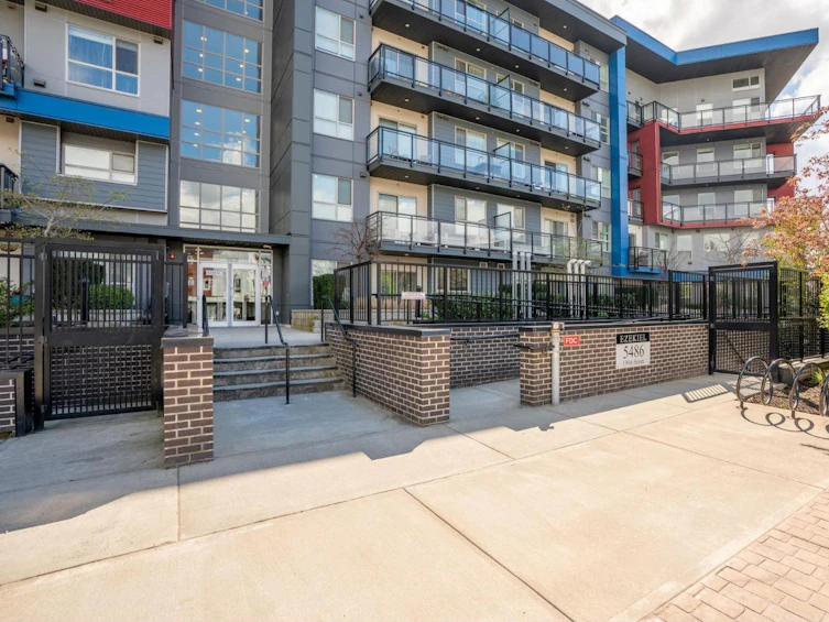 309-5486 199a Street, Langley, BC, V3A 0N6
