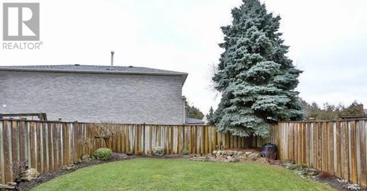 107 Trothen Circle, Markham, ON, L3P 4H6 - 4