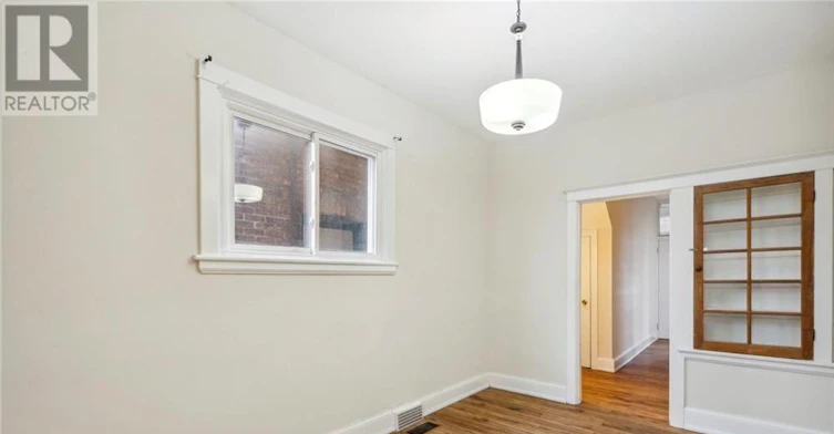 MAIN-51 Smith Avenue, Hamilton, ON, L8L 5P2 - 11