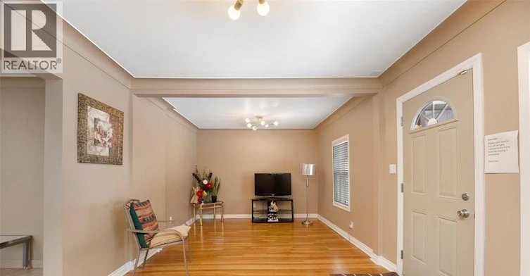 MAIN-907 Gladstone Avenue, Windsor, ON, N9A 2R5 - 4