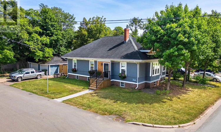 20 River Road NORTH