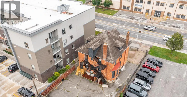 2-961 Ouellette Avenue, Windsor, ON, N9A 4J5 - 42