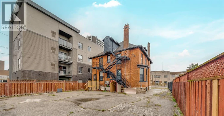 2-961 Ouellette Avenue, Windsor, ON, N9A 4J5 - 41