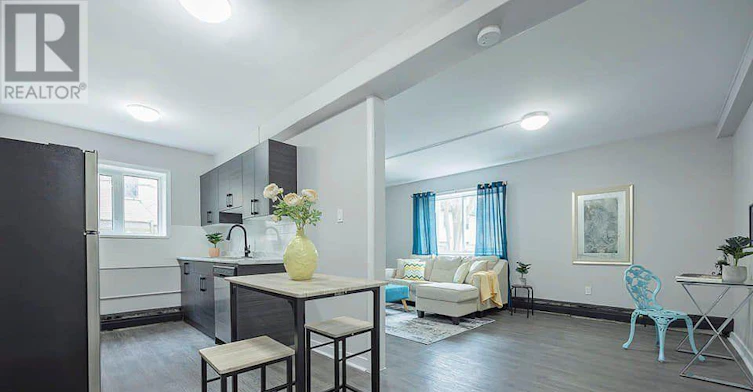102-871 Adelaide Street N, London, ON, N5Y 2M2 - 2