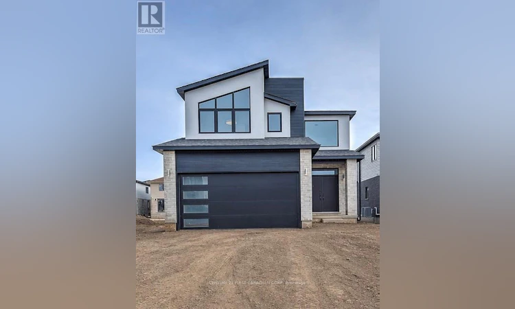 245 Hesselman Crescent
