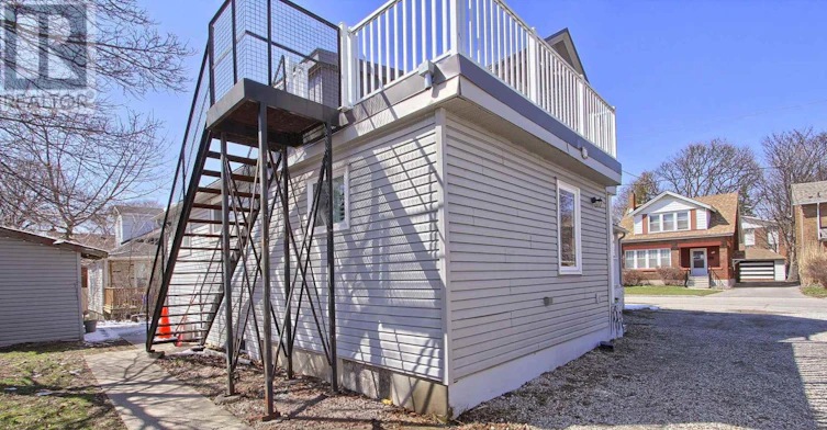 UPPER-17 Royal Street, Oshawa, ON, L1H 2T5 - 22