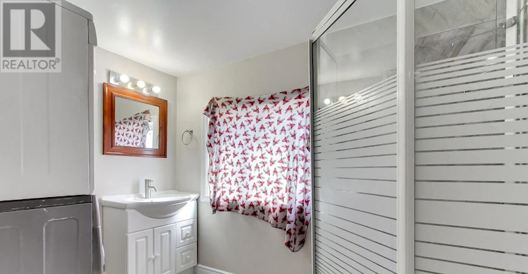 UPPER-17 Royal Street, Oshawa, ON, L1H 2T5 - 18