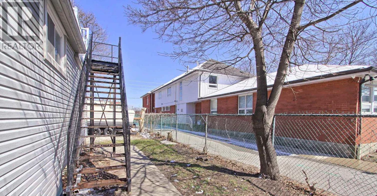 UPPER-17 Royal Street, Oshawa, ON, L1H 2T5 - 23