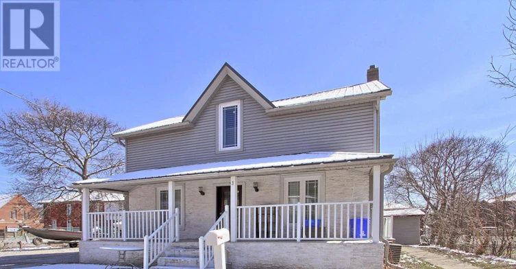 UPPER-17 Royal Street, Oshawa, ON, L1H 2T5 - 2