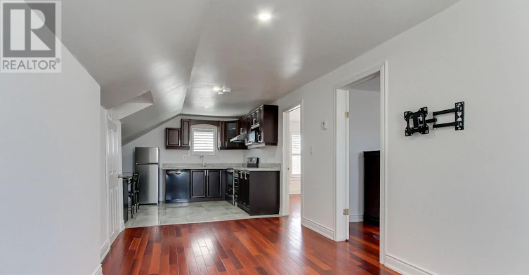 UPPER-17 Royal Street, Oshawa, ON, L1H 2T5 - 8