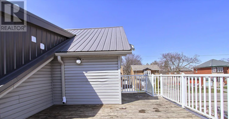 UPPER-17 Royal Street, Oshawa, ON, L1H 2T5 - 21